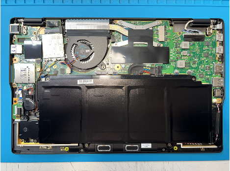 Fujitsu LIFEBOOK U9311 13.3" Touch i5-1135G7 16GB 510GB клас Като Нов