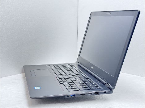 Fujitsu LIFEBOOK U757 15.6" i5-7200U 8GB 130 клас А