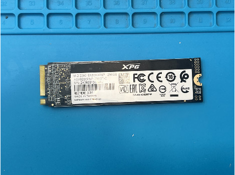 A-DATA ASX8200PNP-256GT-C 256GB M.2 Nvme